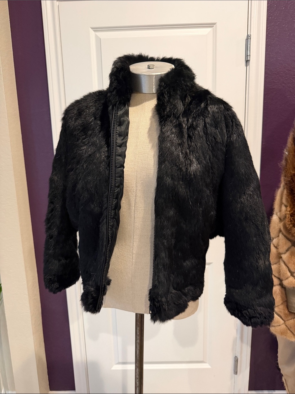 Black real Fur Women's Jacket - Chic, Warm Outerwear